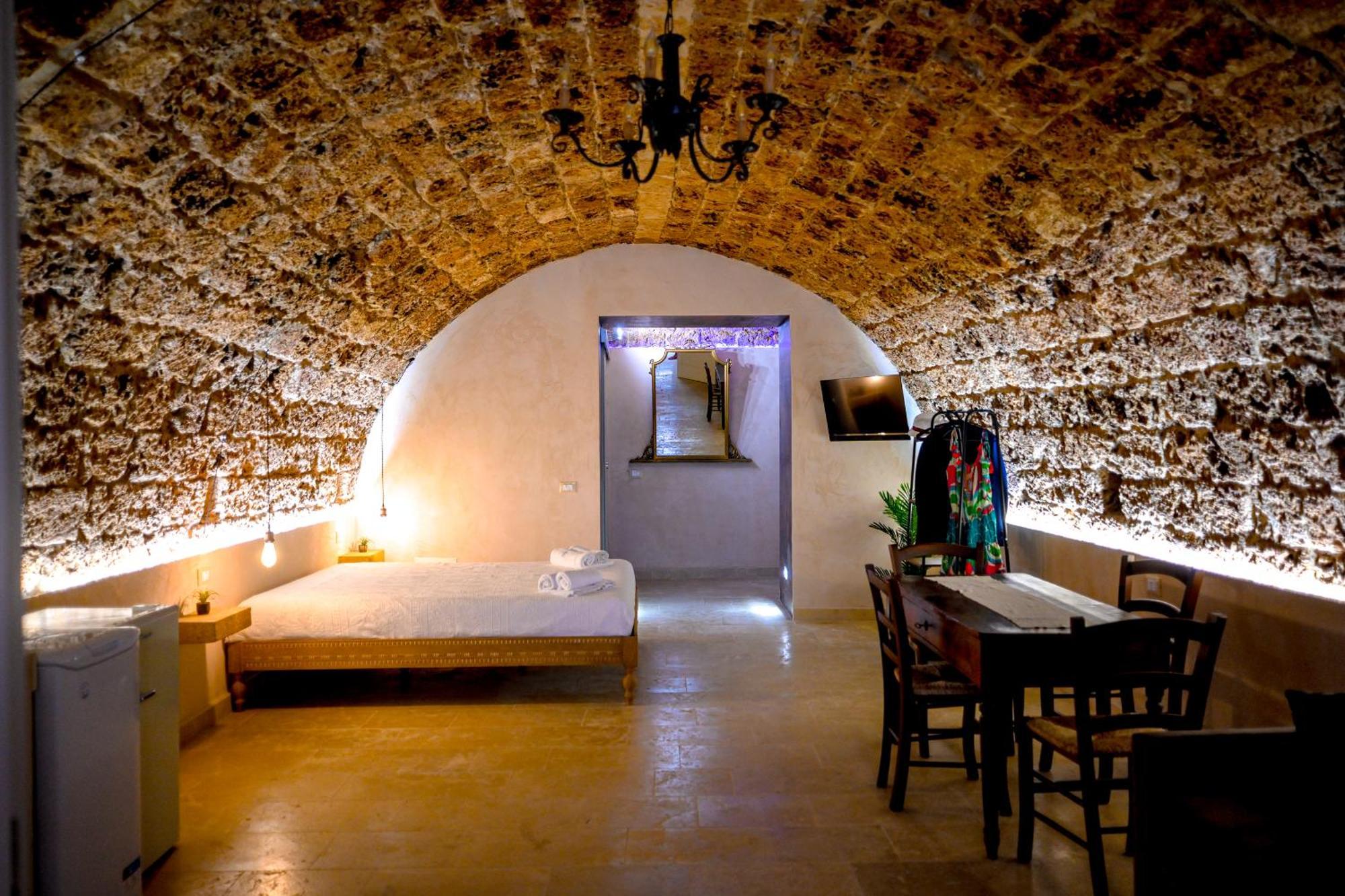 La Grotta, Luxury Suite & Spa Noto Exterior foto